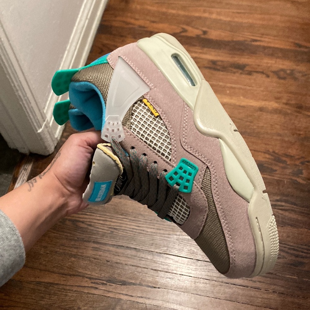 Taupe 4 haze